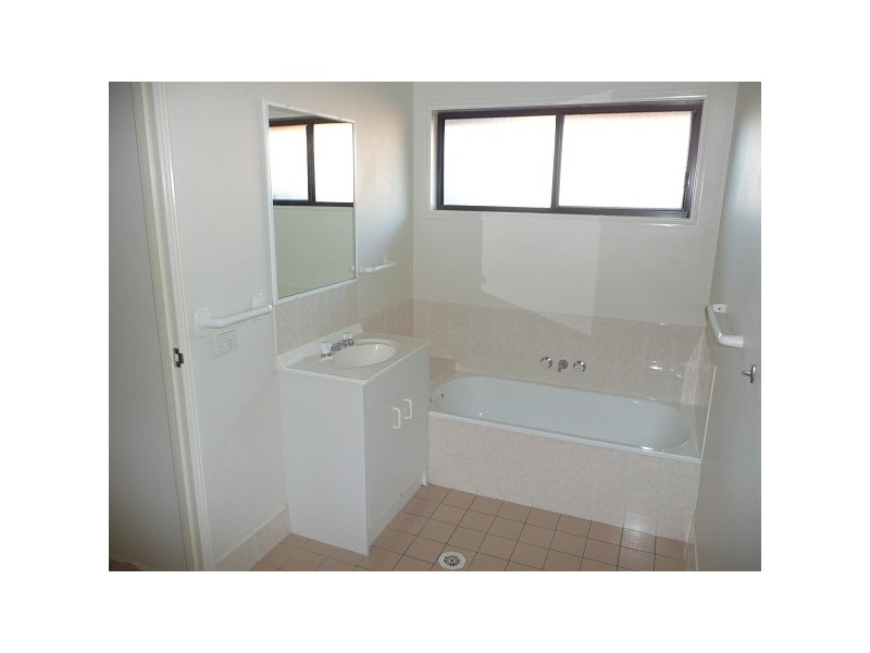 78 Cumberland Drive, Varsity Lakes QLD 4227