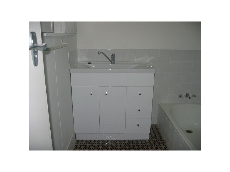 60 Kallay Street, Miami QLD 4220