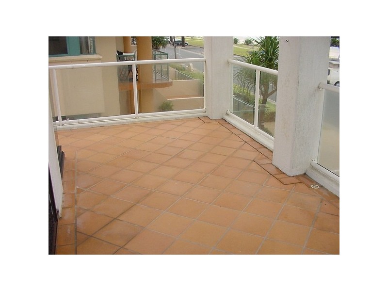 4/20 Marine Parade, Miami QLD 4220