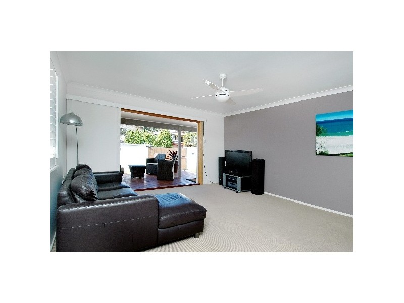 68 Sunshine Parade, Miami QLD 4220