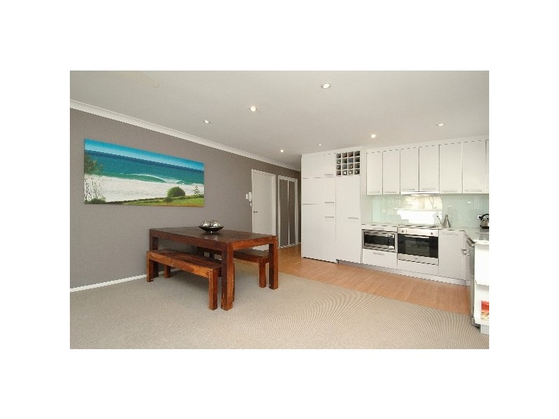 68 Sunshine Parade, Miami QLD 4220