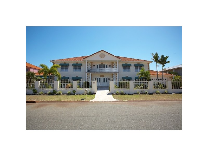 29 Cessnock Close, Mermaid Waters QLD 4218