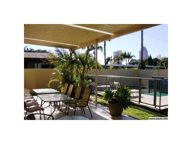 14 Savoy Drive, Broadbeach QLD 4218