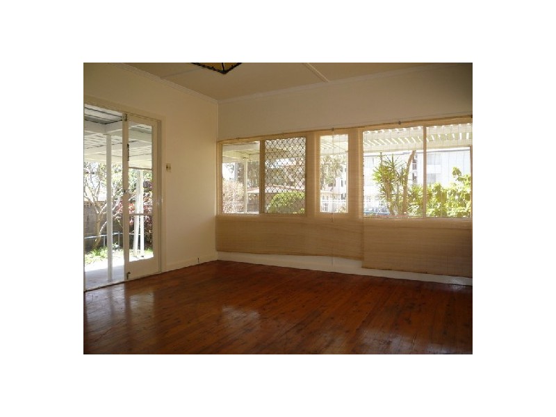 84 Sunshine Parade, Miami QLD 4220