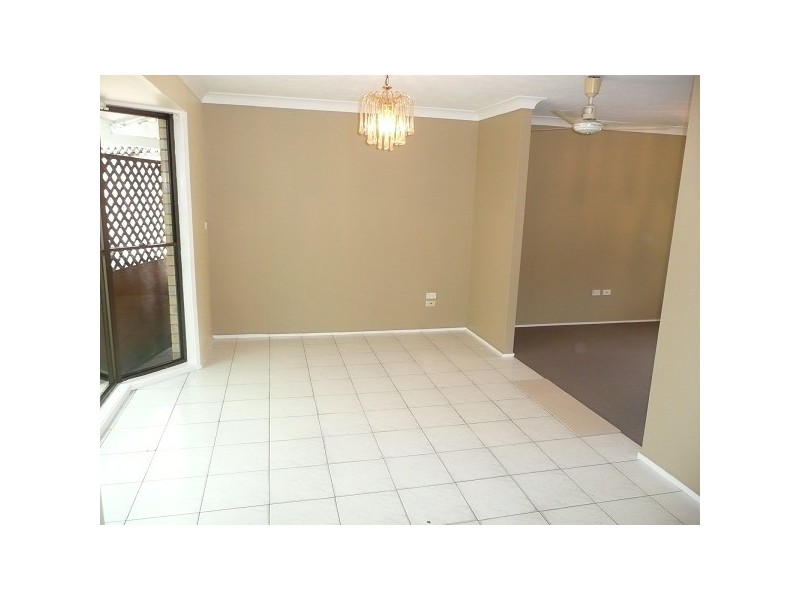 5 Goroka Court, Clear Island Waters QLD 4226