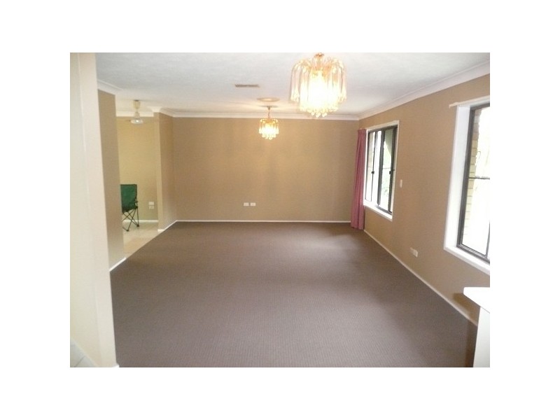 5 Goroka Court, Clear Island Waters QLD 4226