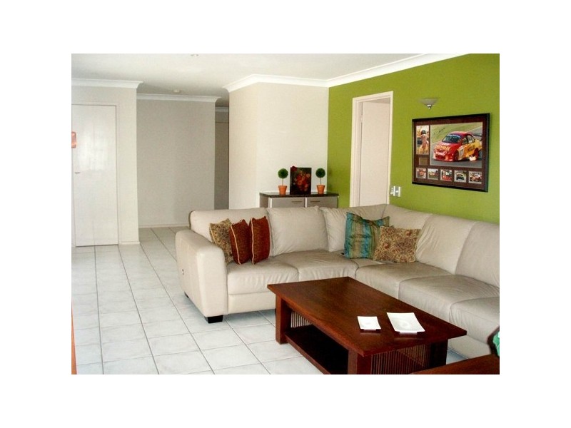 7 Grebe Place, Burleigh Waters QLD 4220