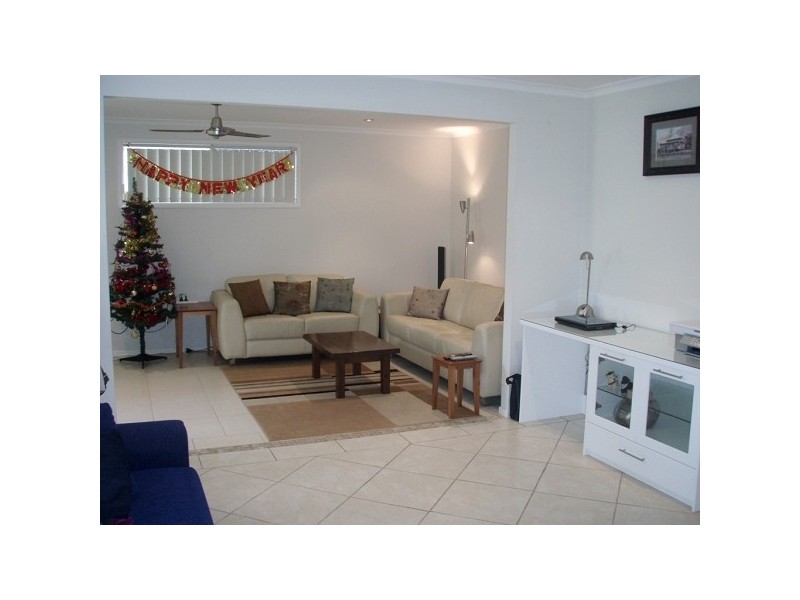 66 Bardon Avenue, Miami QLD 4220