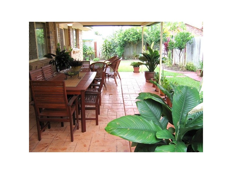 21 Nuthatch Street, Burleigh Waters QLD 4220