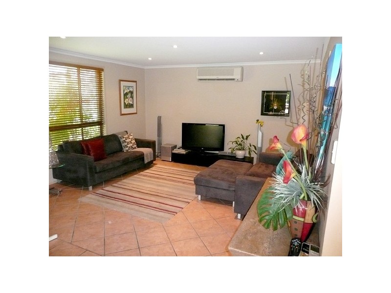 5 Rotorua Place, Clear Island Waters QLD 4226