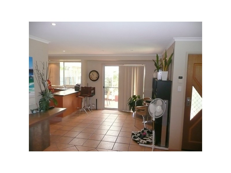 5 Rotorua Place, Clear Island Waters QLD 4226