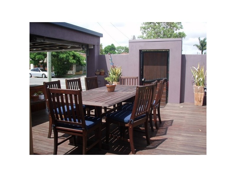 79 Chainey Avenue, Miami QLD 4220