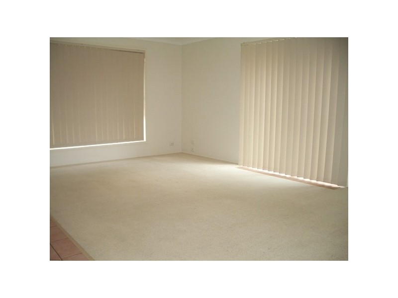 5 Sonama Court, Burleigh Waters QLD 4220