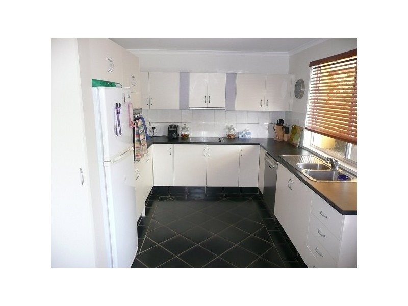 4 Rotorua Place, Clear Island Waters QLD 4226