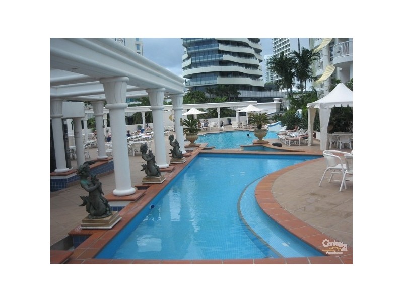 24 Queensland Avenue, Broadbeach QLD 4218