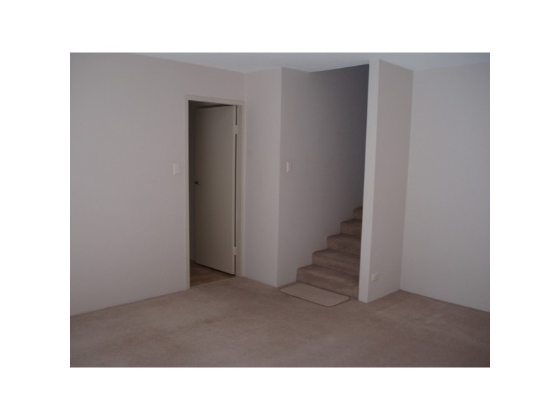 7/28 Rudd Street, Broadbeach Waters QLD 4218