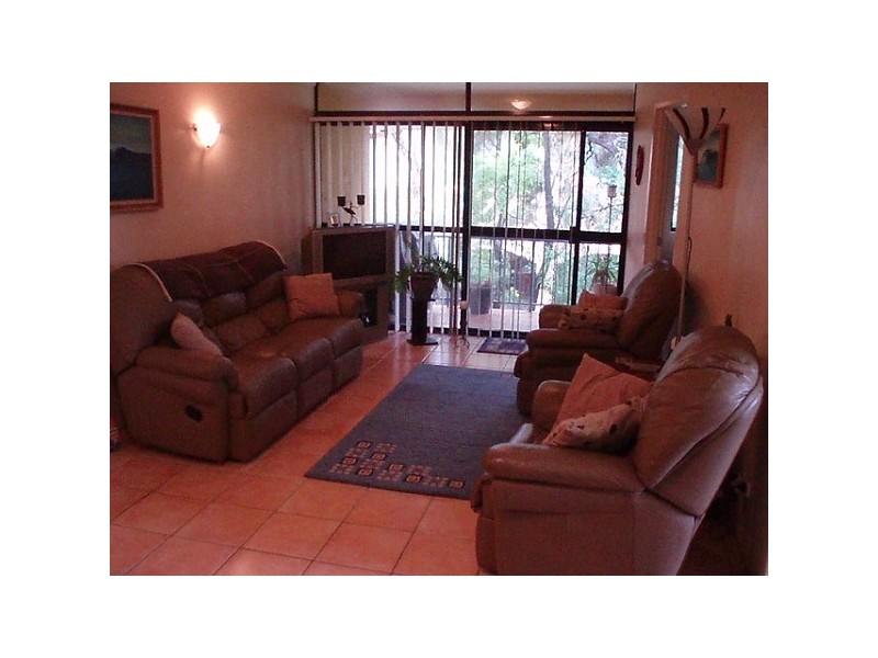 6/4 Oceanic Drive, Mermaid Waters QLD 4218