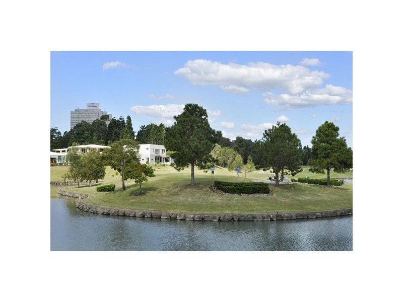 1036 Lakeview Terrace, Royal Pines Resort, Benowa QLD 4217