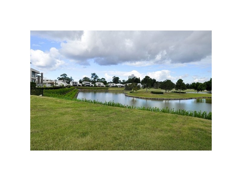 1036 Lakeview Terrace, Royal Pines Resort, Benowa QLD 4217