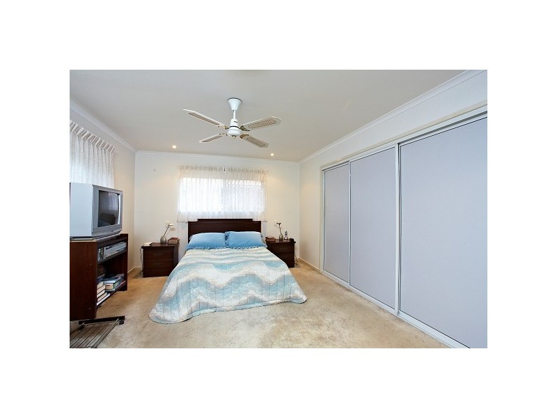 2/33 Riviera Road, Miami QLD 4220