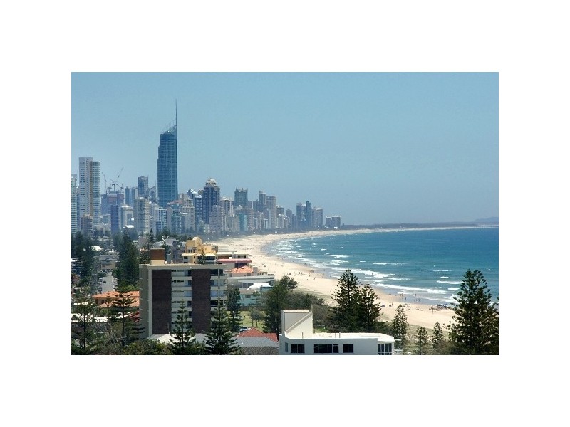 16A Brakes Crescent, Miami QLD 4220