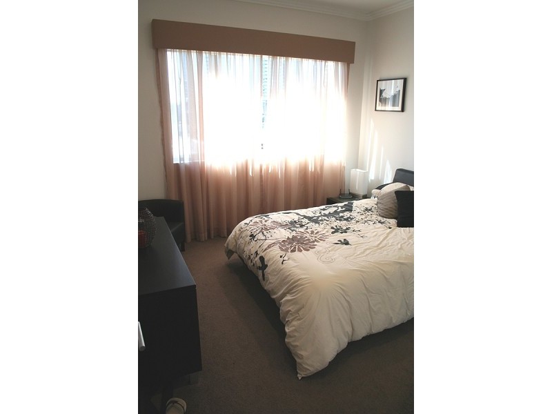 Chevron Island QLD 4217