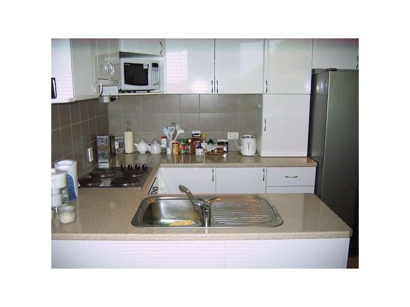 5/8 Duet Drive, Mermaid Waters QLD 4218