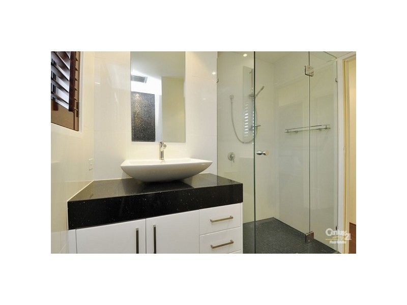 5/14 Peerless Avenue, Mermaid Beach QLD 4218