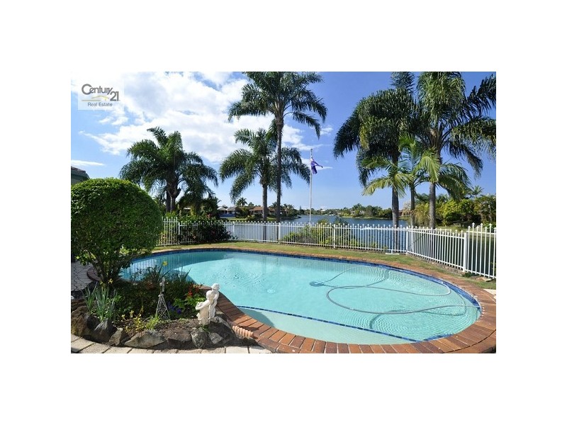 28 Peninsula Court, Mermaid Waters QLD 4218