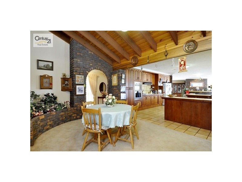 28 Peninsula Court, Mermaid Waters QLD 4218