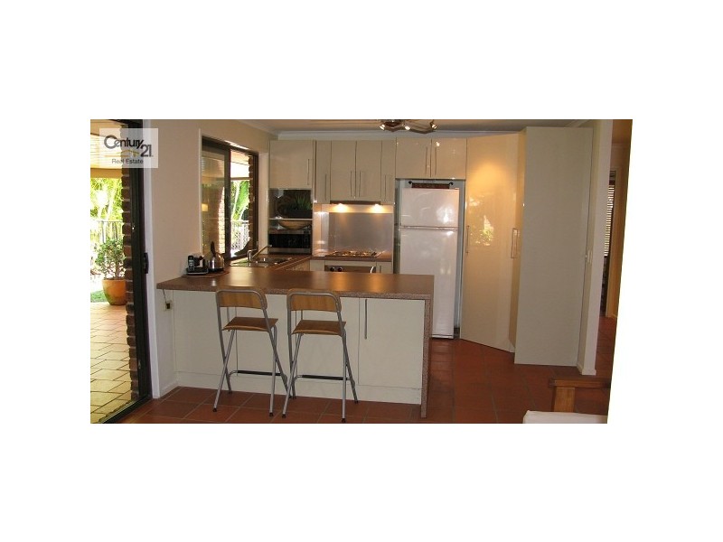 8 Tincurrin Court, Robina QLD 4226