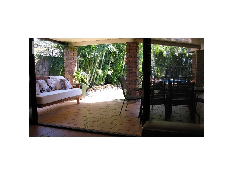 8 Tincurrin Court, Robina QLD 4226