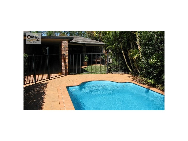 8 Tincurrin Court, Robina QLD 4226