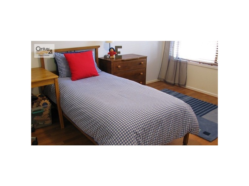 8 Tincurrin Court, Robina QLD 4226