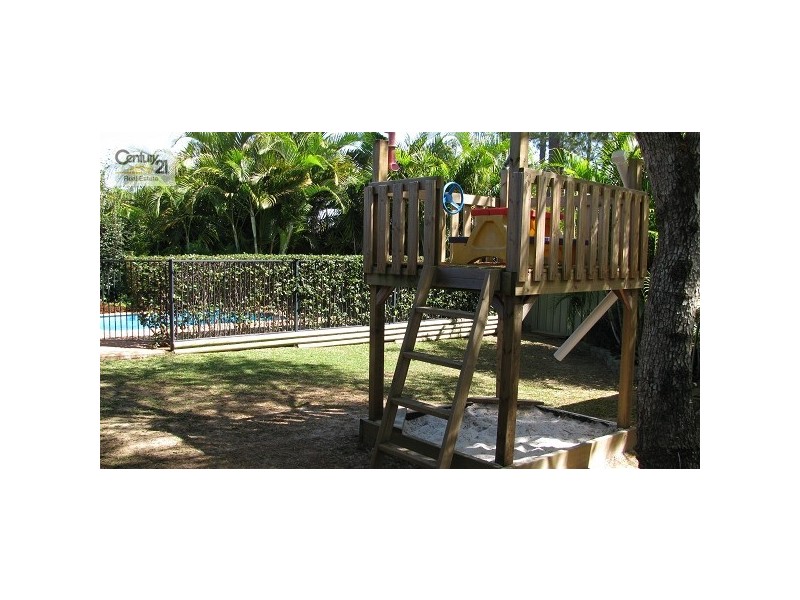 8 Tincurrin Court, Robina QLD 4226