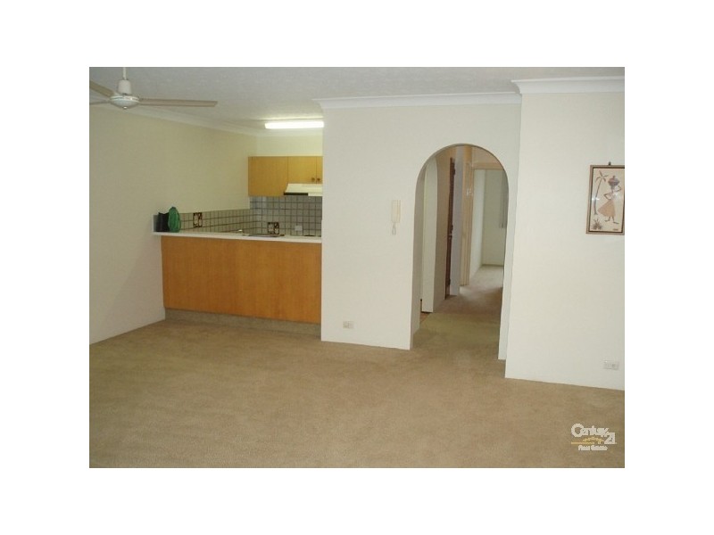 24 Second Avenue, Broadbeach QLD 4218