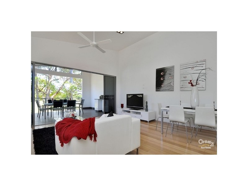 1/20 Nobby Parade, Miami QLD 4220