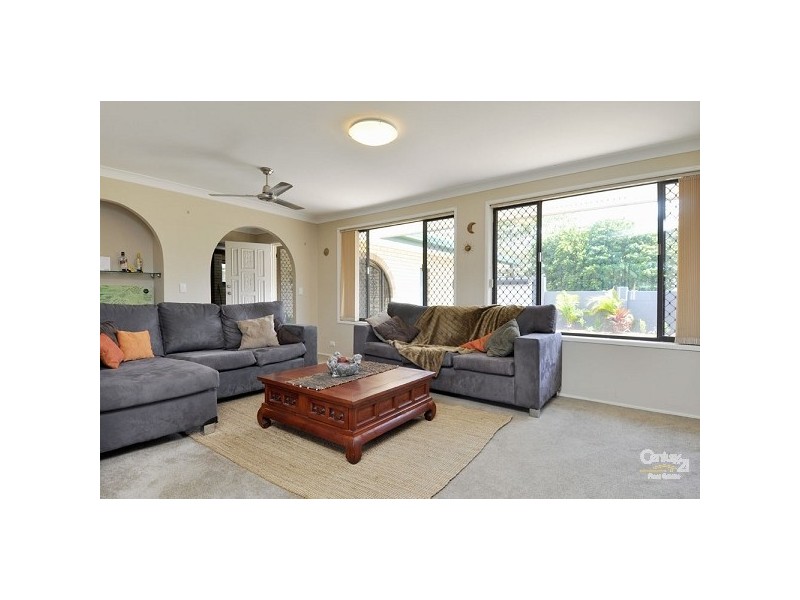94 Nineteenth Avenue, Palm Beach QLD 4221