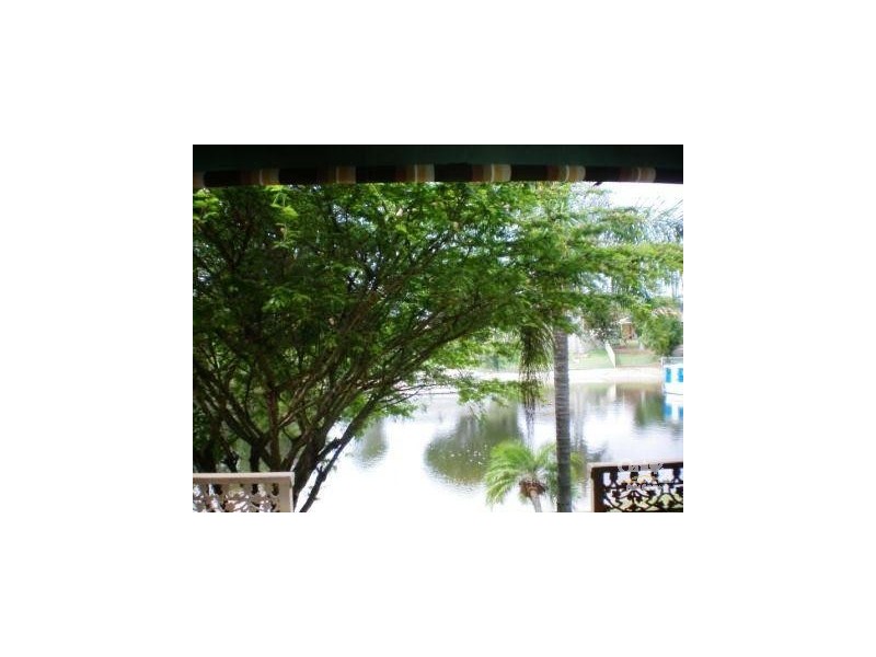 2/41 Karbunya Street, Mermaid Waters QLD 4218