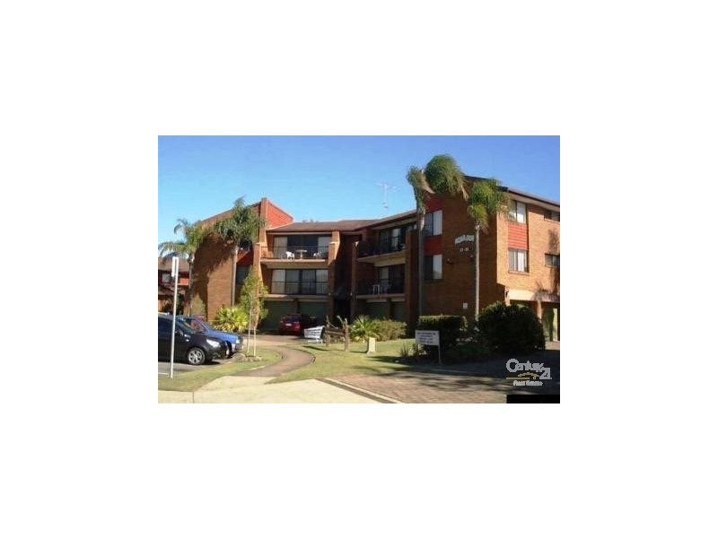 25/17 Duet Drive, Mermaid Waters QLD 4218