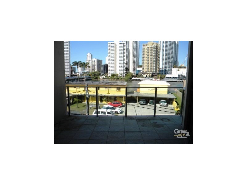 10/24 Tarcoola Cresent, Chevron Island QLD 4217