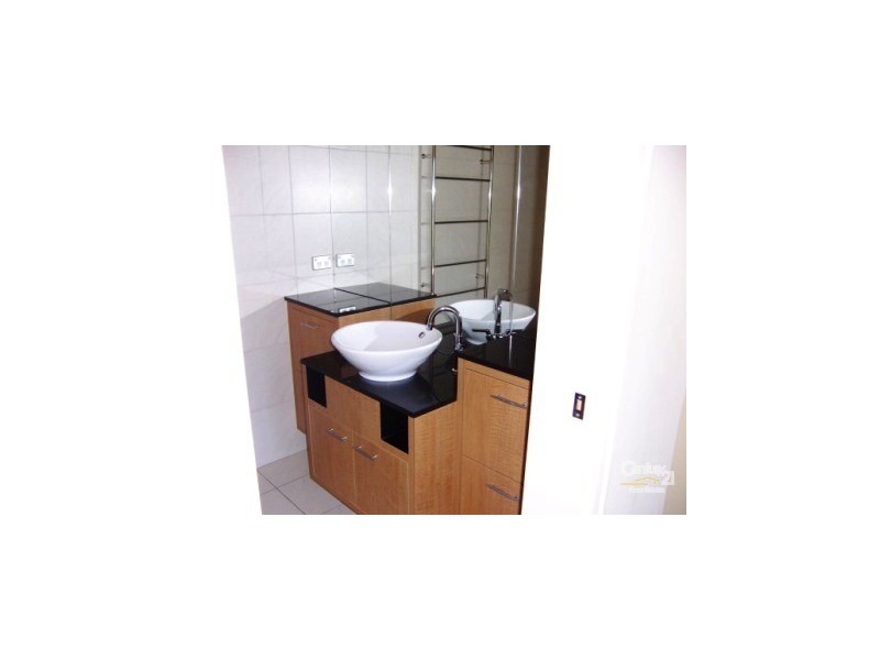 30/7 Elliott Street, Surfers Paradise QLD 4217