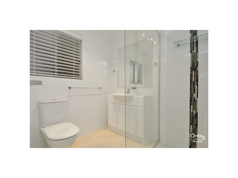 77 Cheltenham Drive, Robina QLD 4226