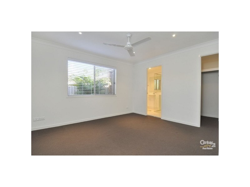77 Cheltenham Drive, Robina QLD 4226