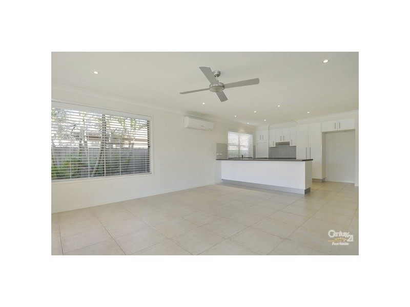 77 Cheltenham Drive, Robina QLD 4226