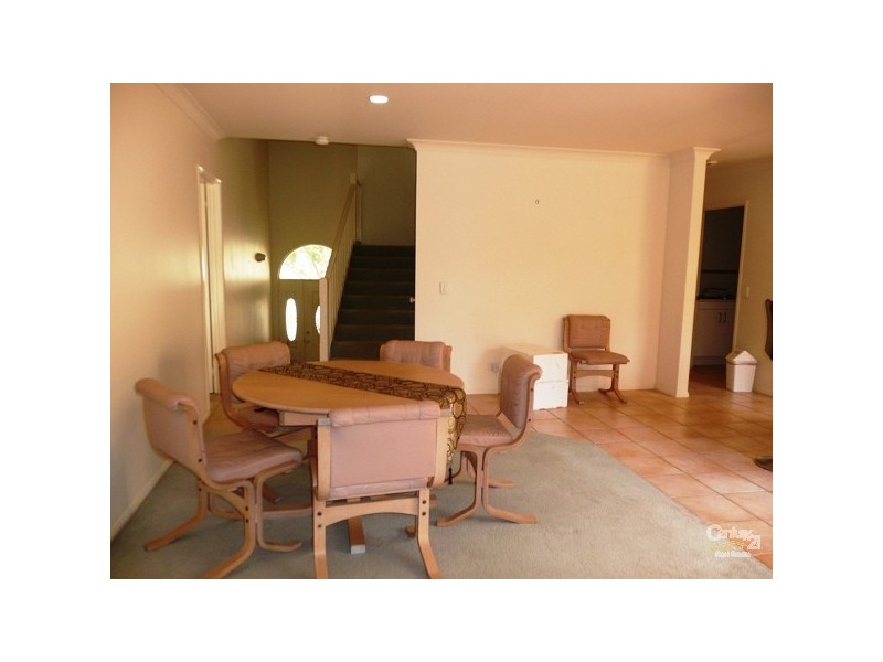 166/125 Santa Cruz Boulevard, Clear Island Waters QLD 4226