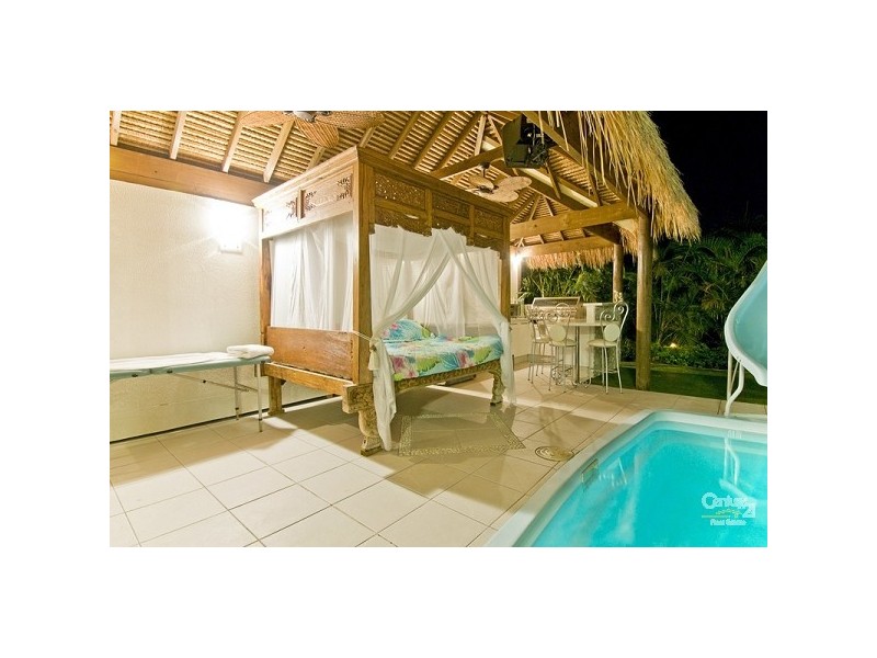 4 Lemana Lane, Burleigh Heads QLD 4220