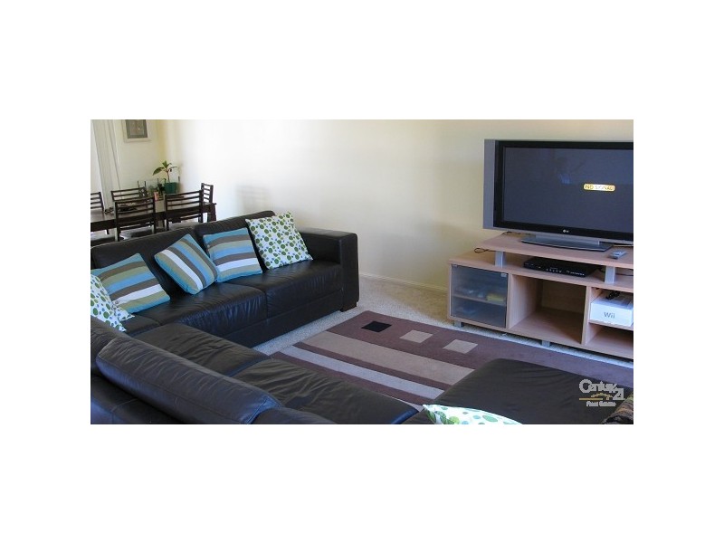 2/4 Pontoon Place, Varsity Lakes QLD 4227