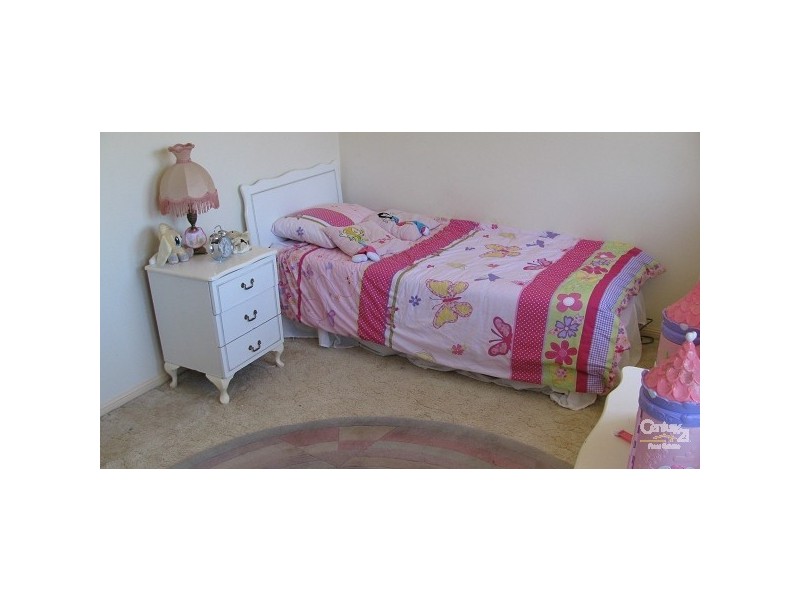 2/4 Pontoon Place, Varsity Lakes QLD 4227