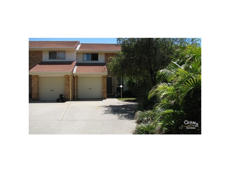 2/4 Pontoon Place, Varsity Lakes QLD 4227